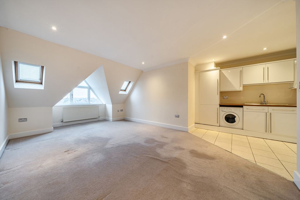 Property photo 2 of 17 Reception Room