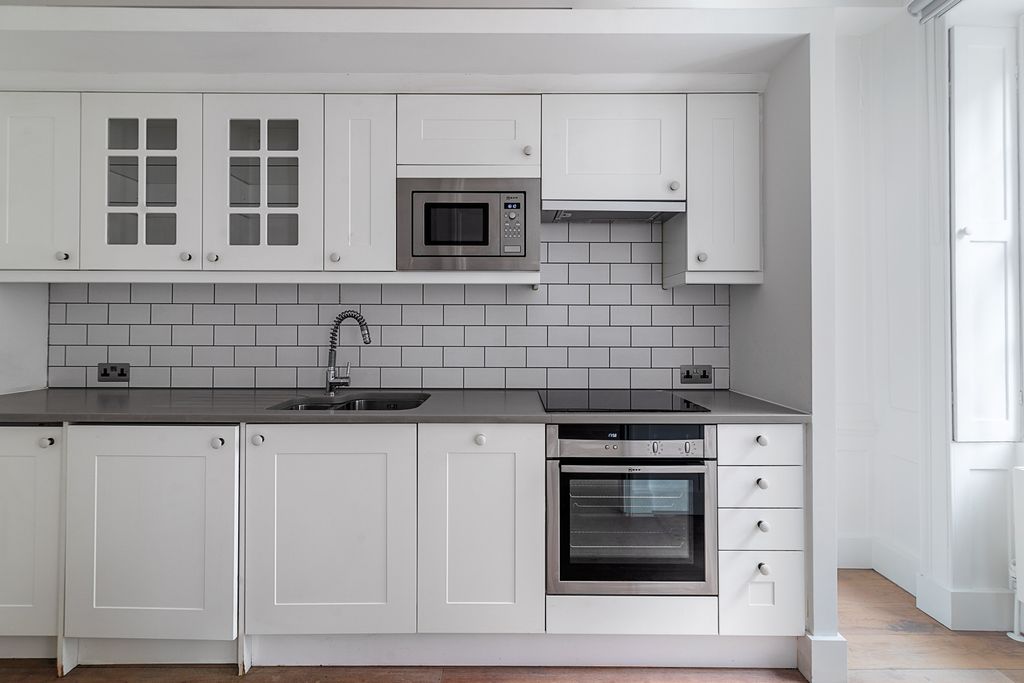 Property photo 2 of 18 Litchfield_Street_12