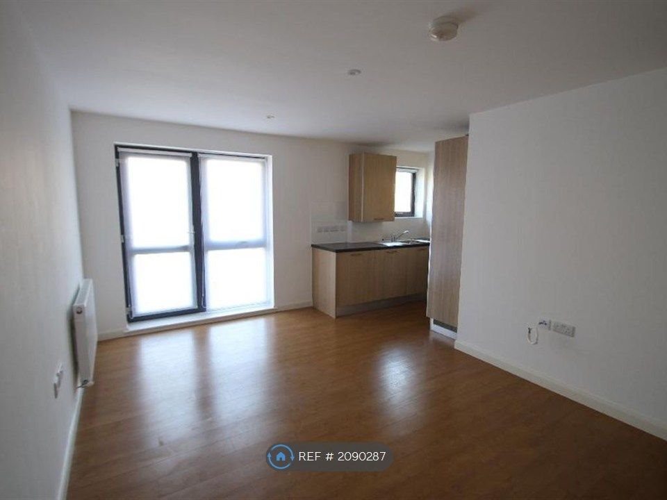 Property photo 3 of 6