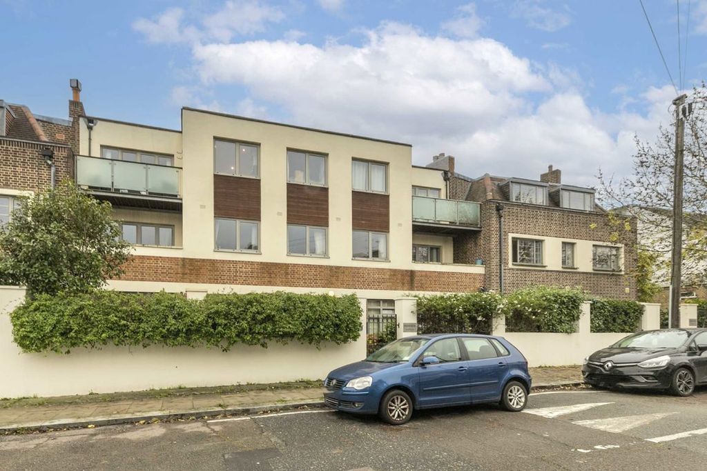 Property photo 1 of 7
