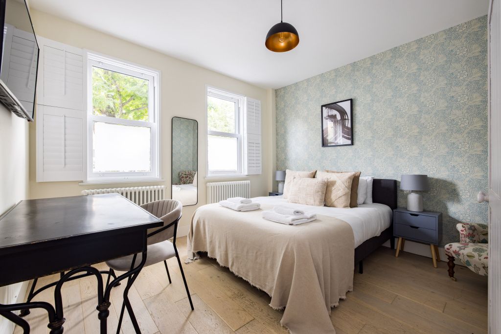 Property photo 3 of 34 Bedroom