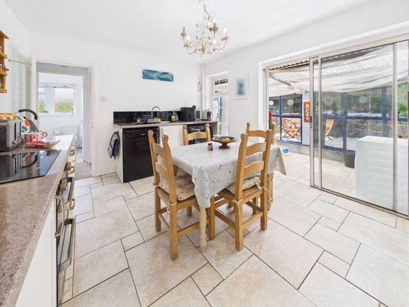 Property photo 2 of 10 Kitchen/Diner