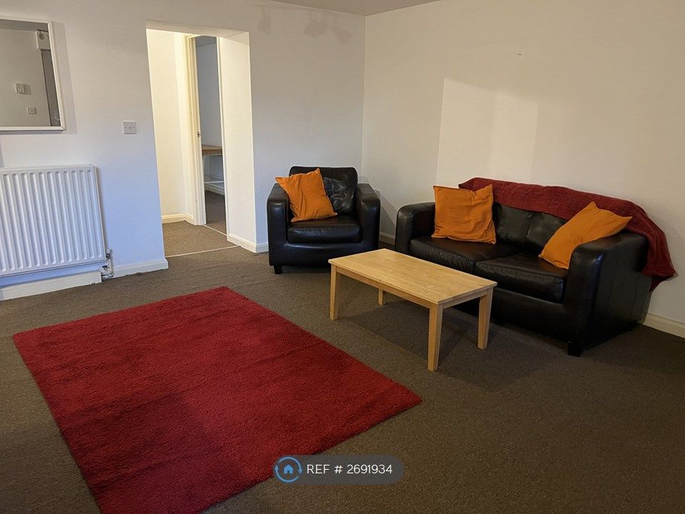 Property photo 3 of 9