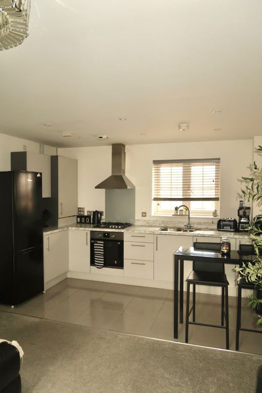 Property photo 3 of 11 Image00009.Jpeg