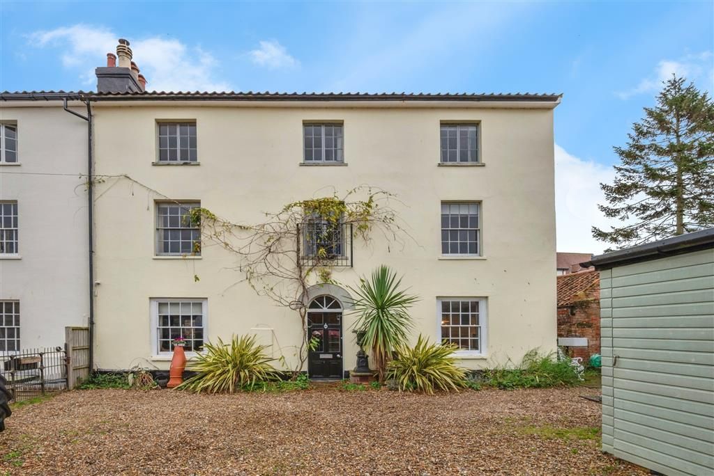 Property photo 1 of 19