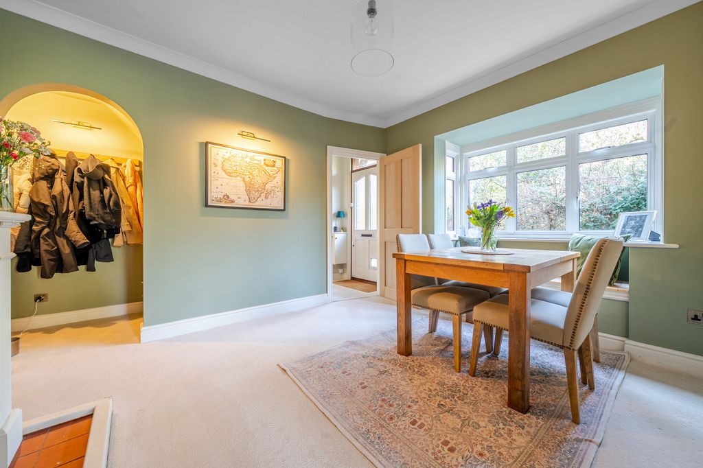 Property photo 3 of 13