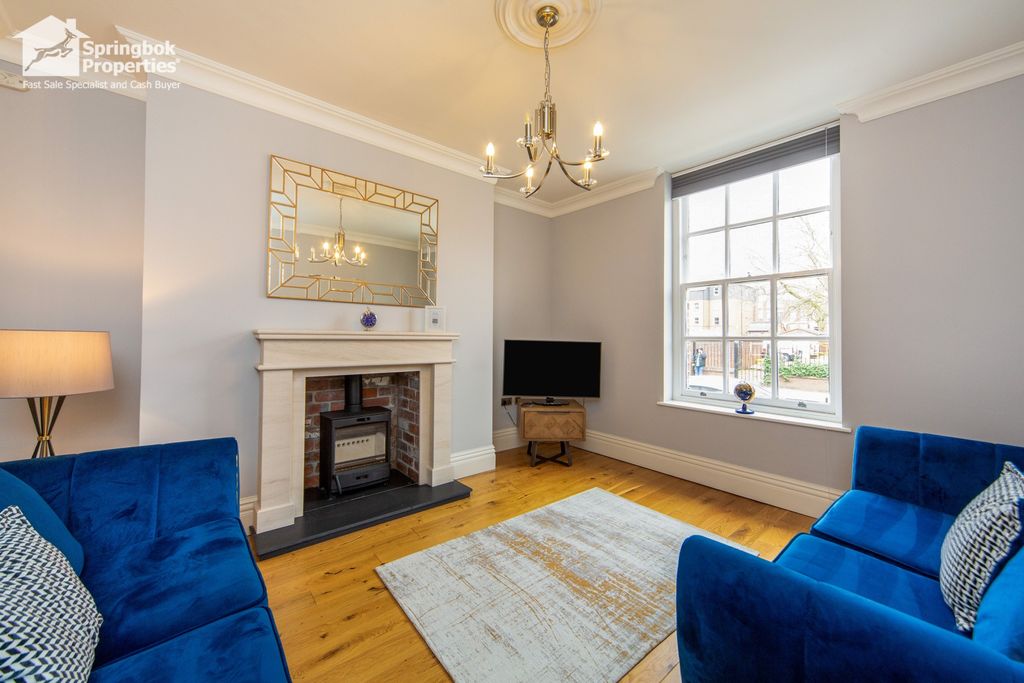 Property photo 3 of 19 Image 3