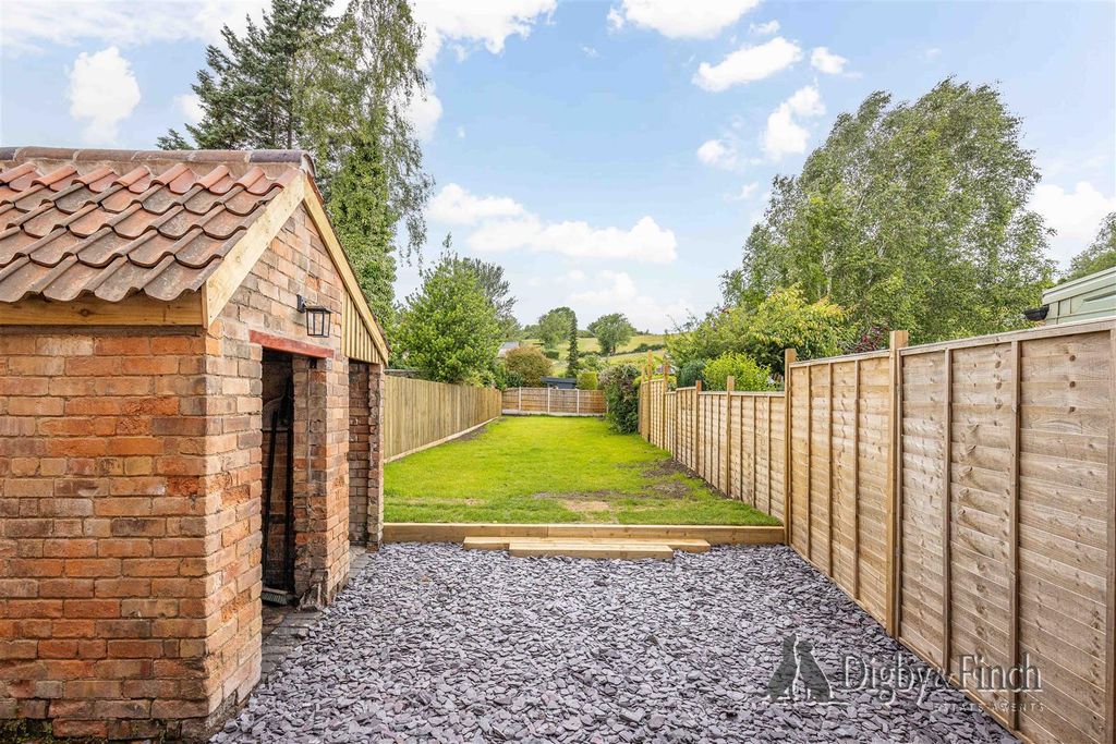 Property photo 2 of 22