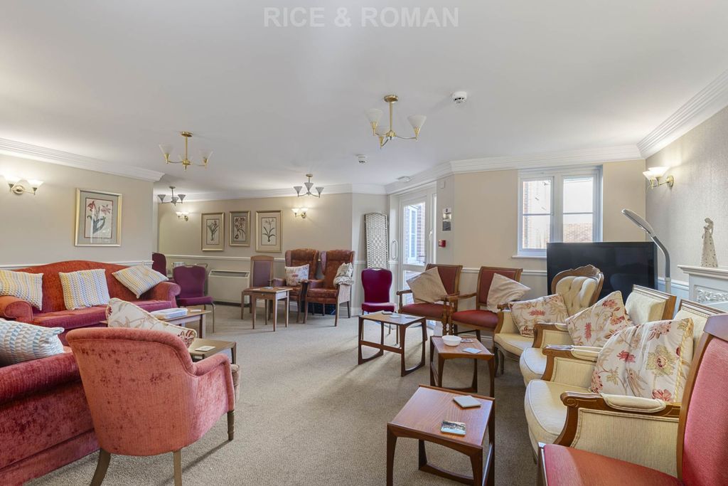 Additional image 12 of 1 bed flat for salePassfield Lodge, Lightwater GU18