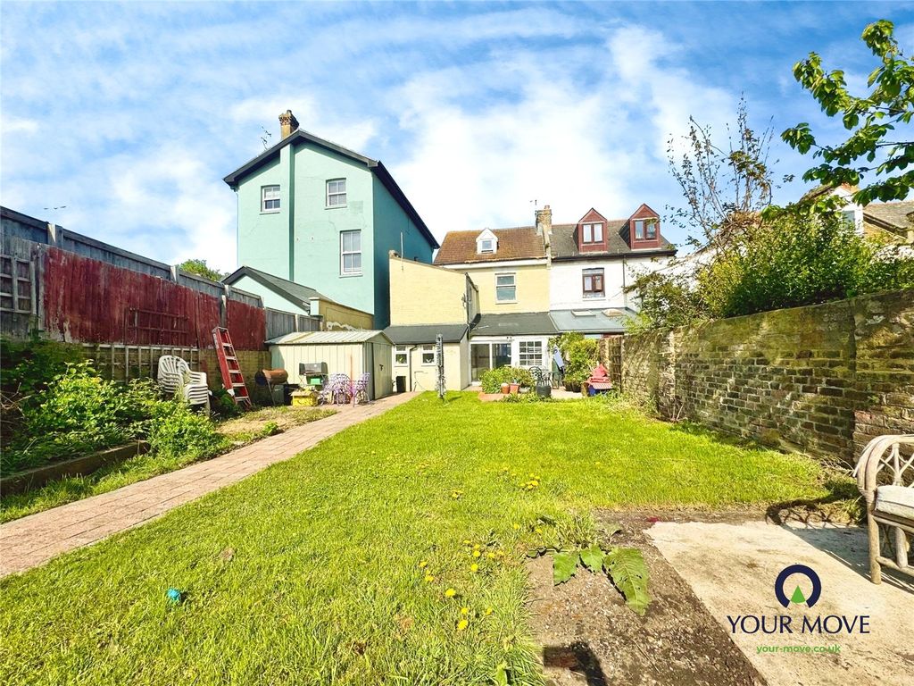 Property photo 1 of 18 Picture No. 21