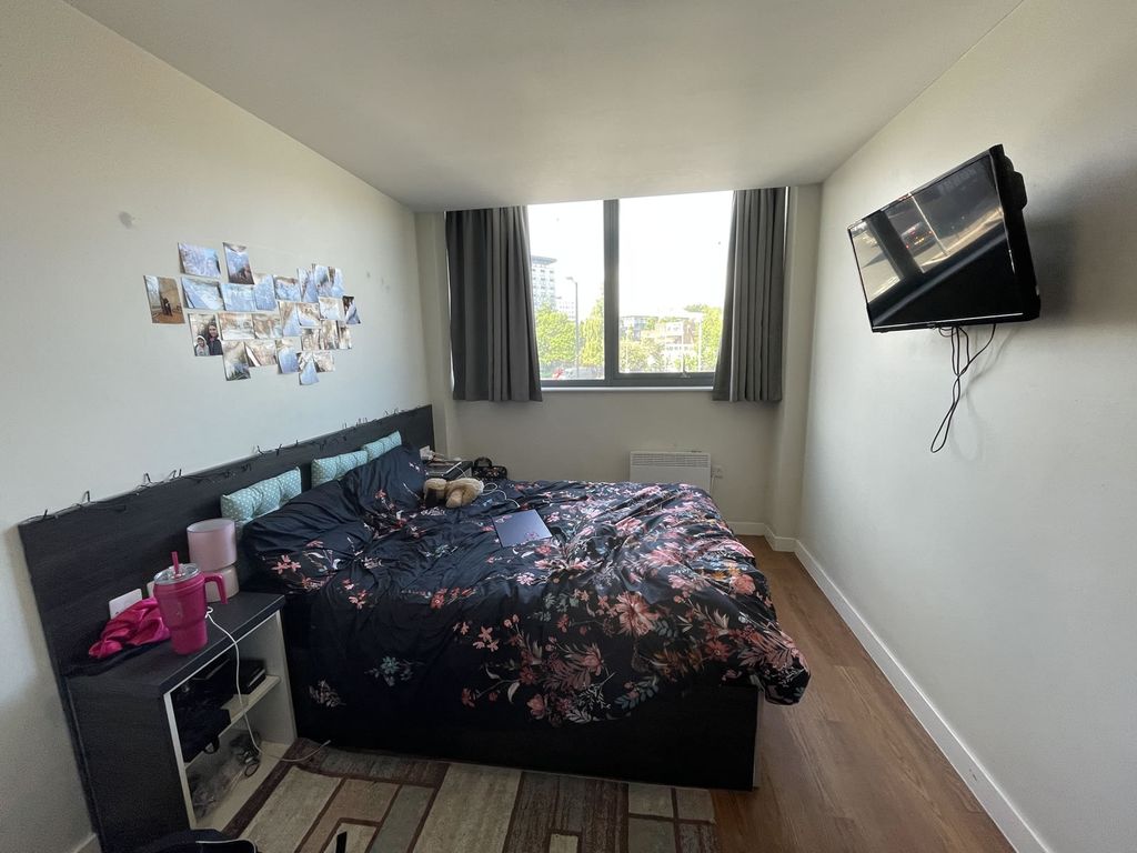 Property photo 3 of 10 Burgesshs7373729Burgess House - 7 (Medium)206666666666666666 (7) - Copy.Jpg