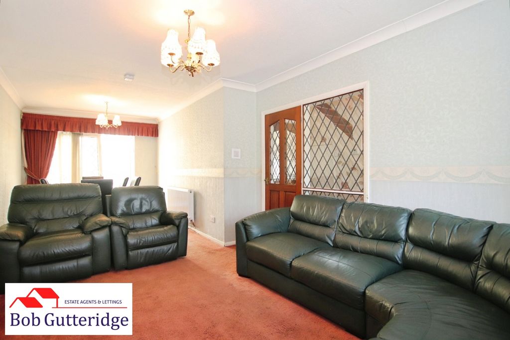 Property photo 2 of 38 Through Lounge / Diner