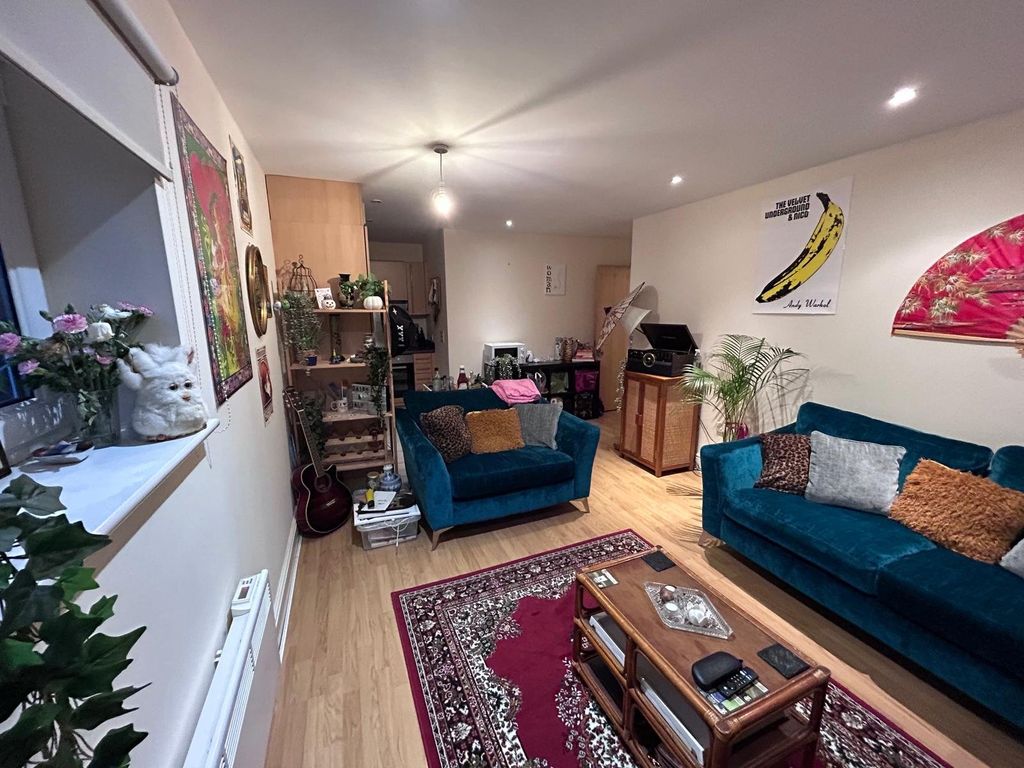 Property photo 2 of 7 Picture No. 04