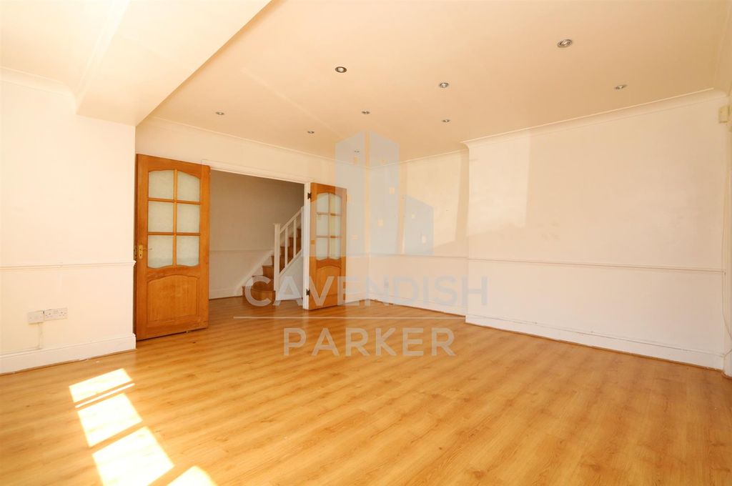 Property photo 3 of 19 4.Jpg