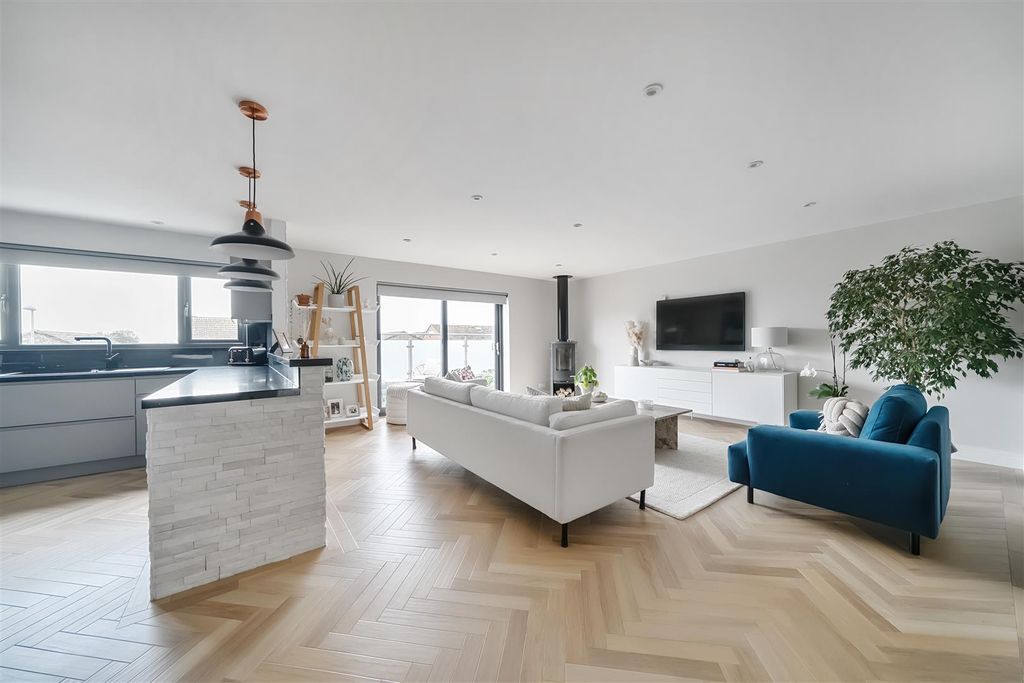 Property photo 2 of 23 Open Plan Living