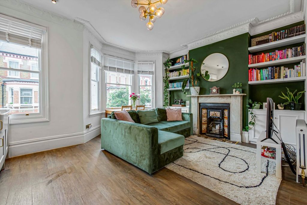 Property photo 3 of 8