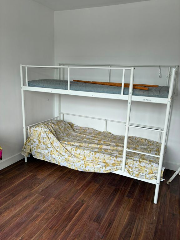 Property photo 1 of 3