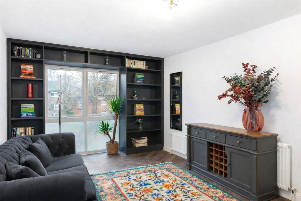 Property photo 1 of 14 Reception