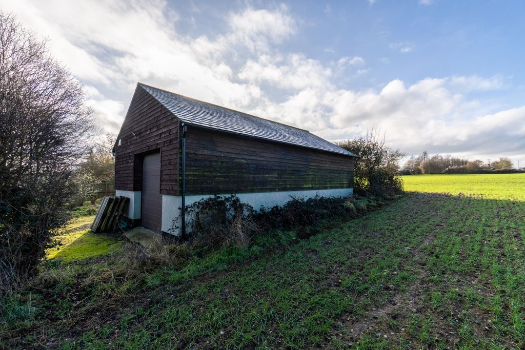 Property photo 3 of 5