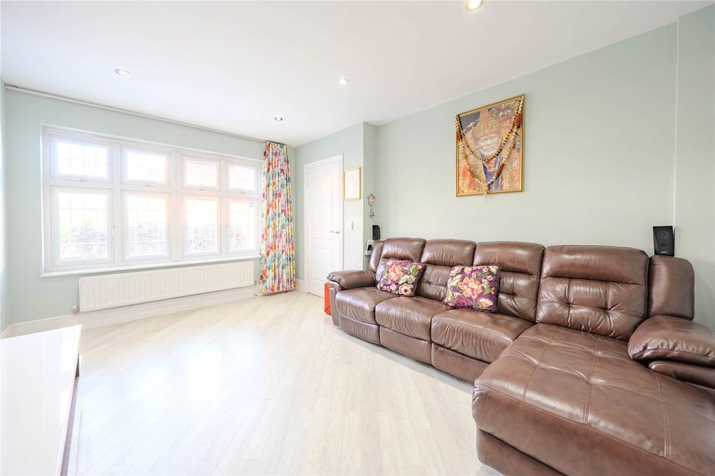 Property photo 3 of 17 Picture No. 06