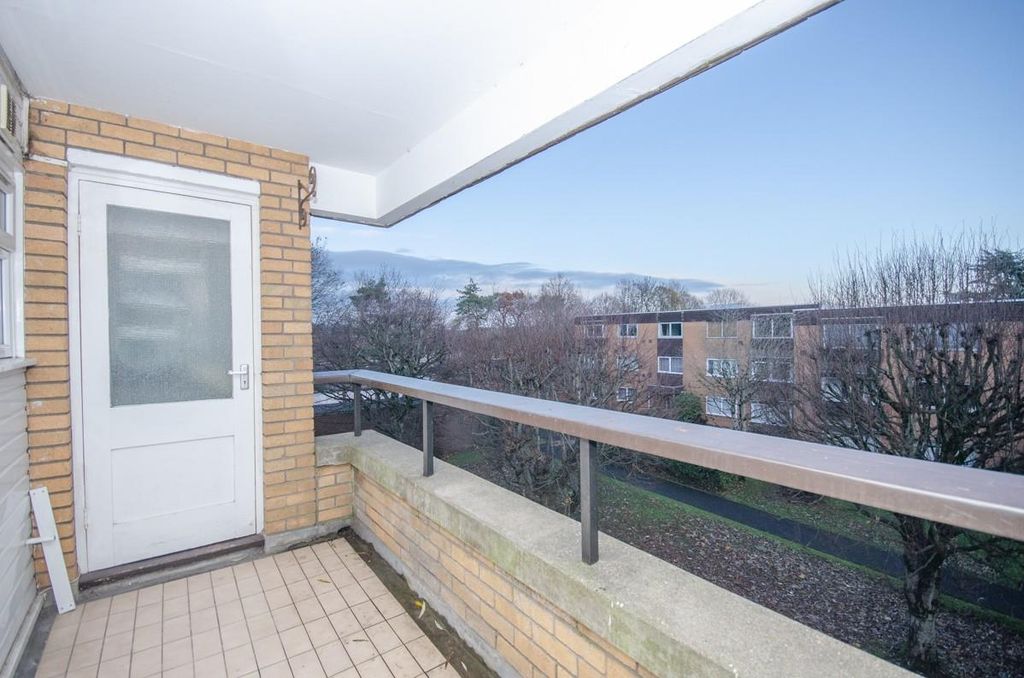 Property photo 3 of 16 Balcony.Jpg