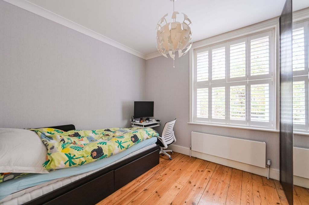 Property photo 3 of 13