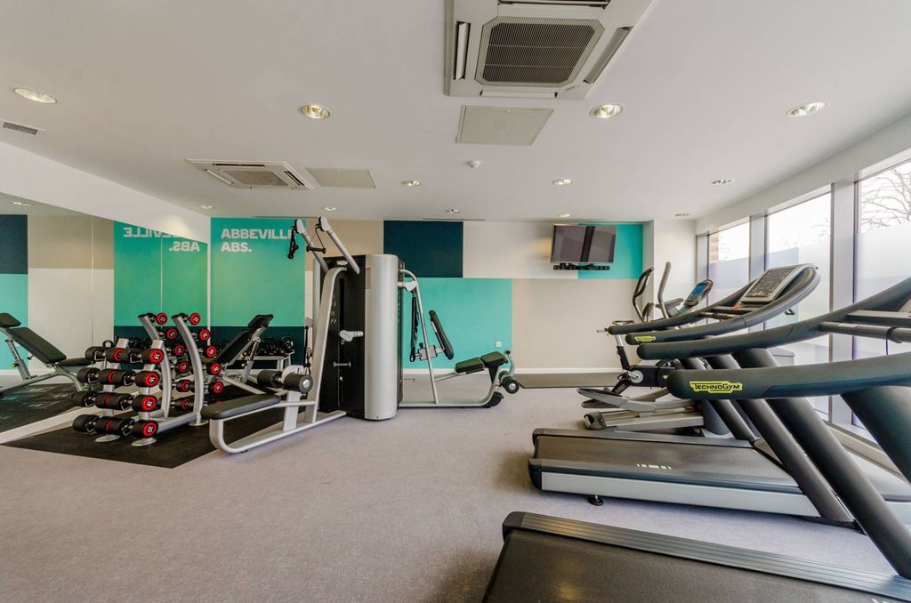 Property photo 1 of 5