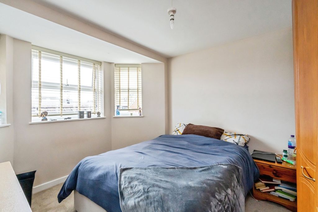 Property photo 3 of 12 Photo