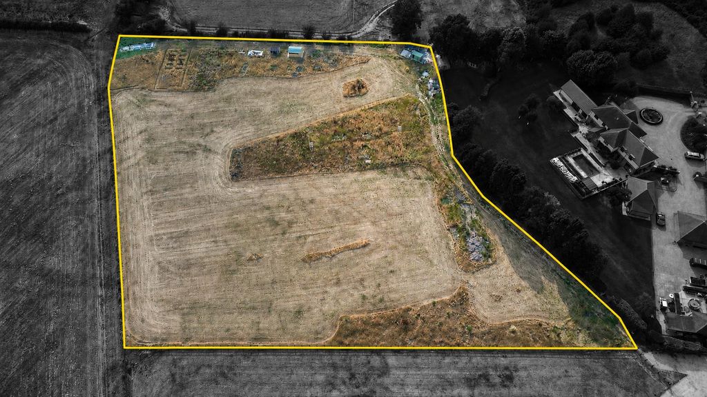Property photo 1 of 8 Plot