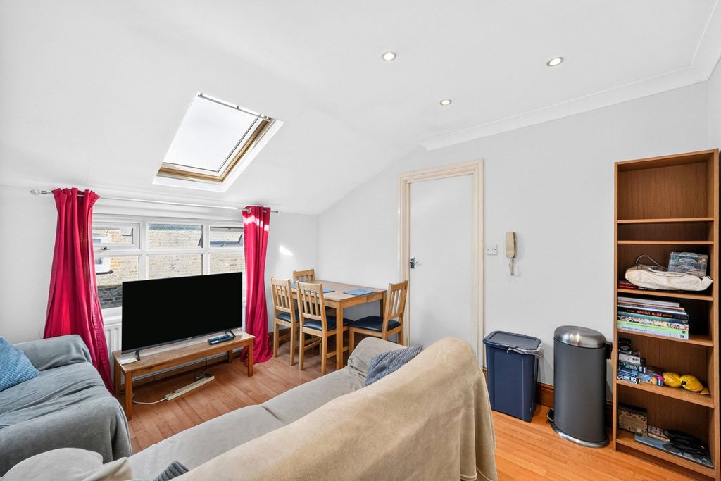 Property photo 1 of 10 Pbox-Img.Jpg