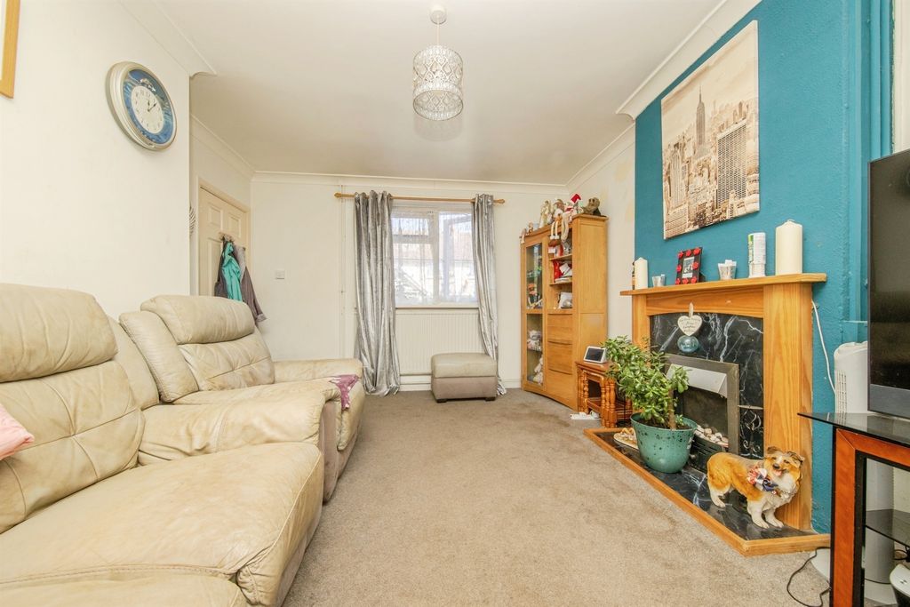 Property photo 2 of 15
