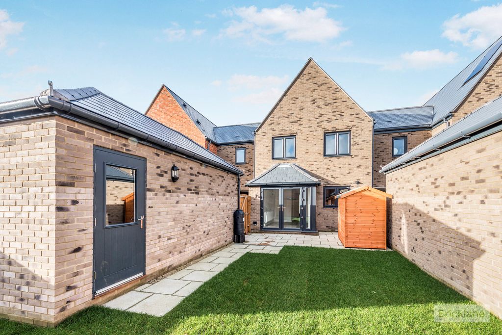 Property photo 2 of 14 Image