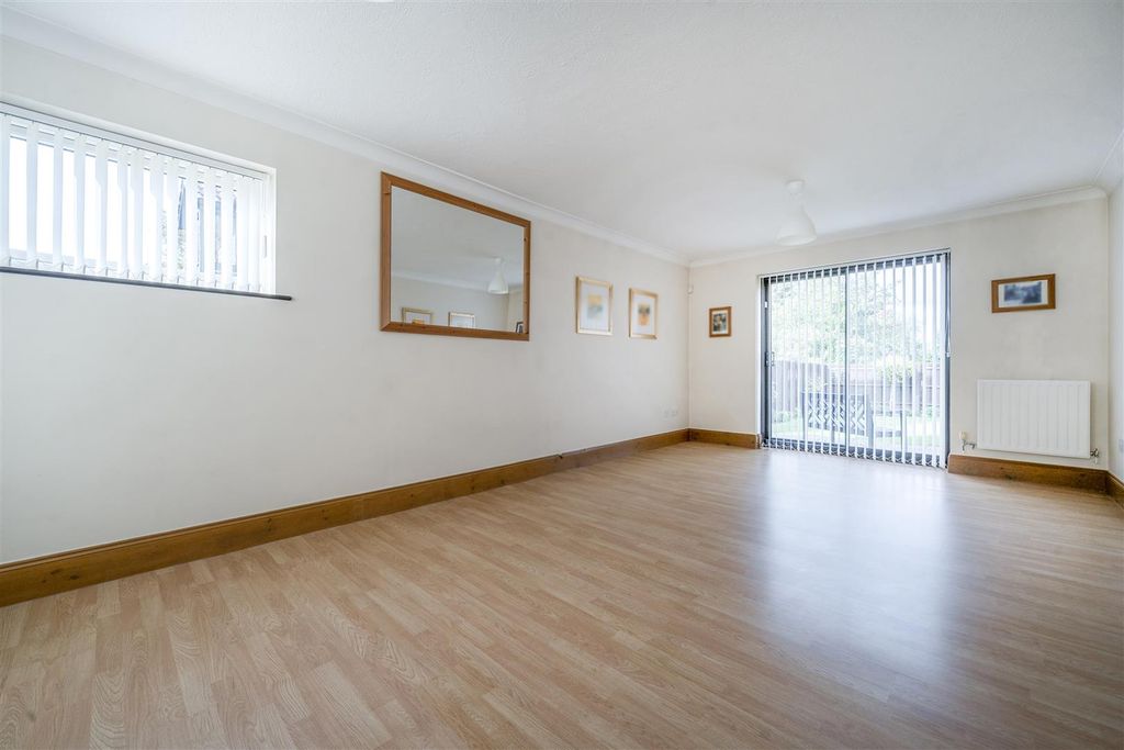 Property photo 3 of 24 1354571-17-68c98Ad667F50.Jpg