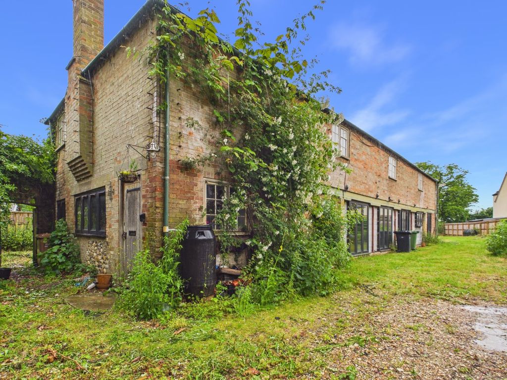 Property photo 3 of 14