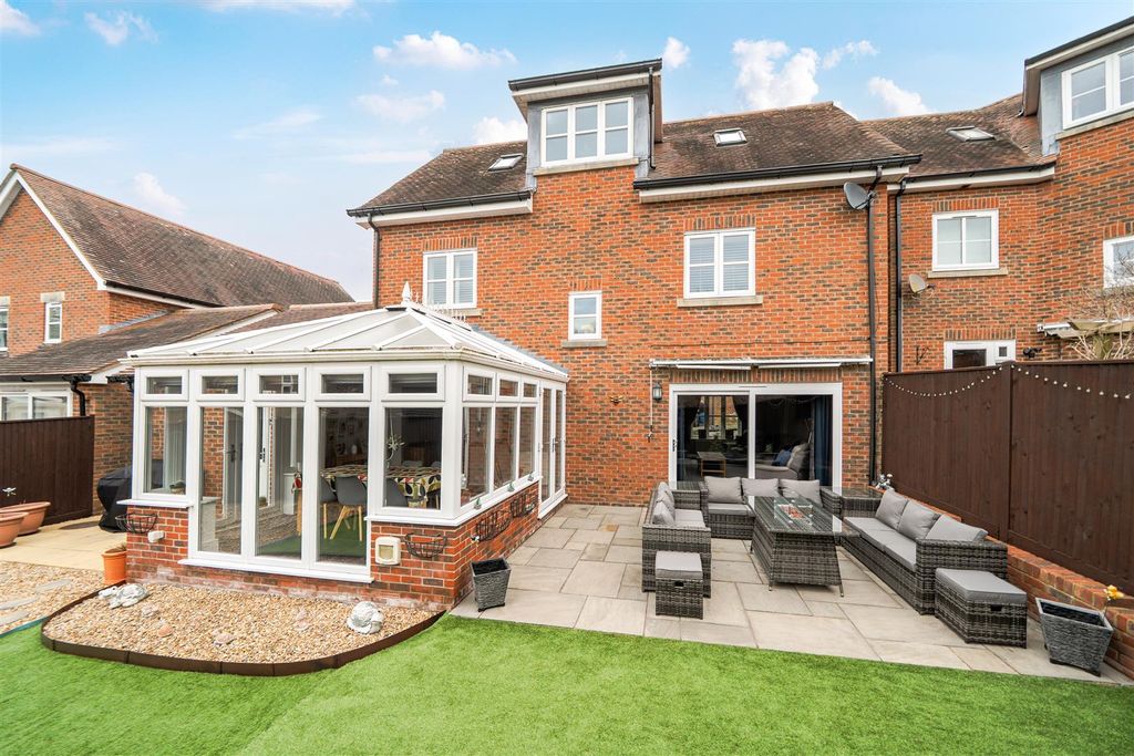 Property photo 2 of 21 1436977-21-69Cbb66016668.Jpg