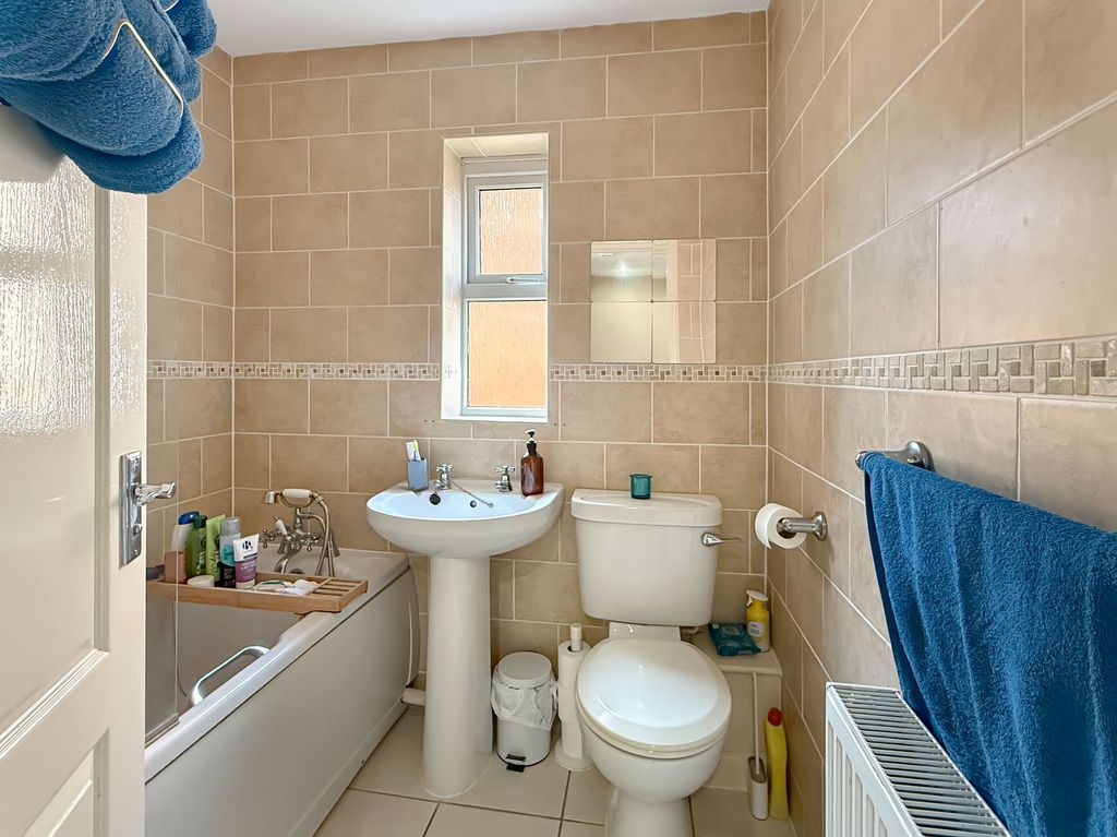 Property photo 3 of 26