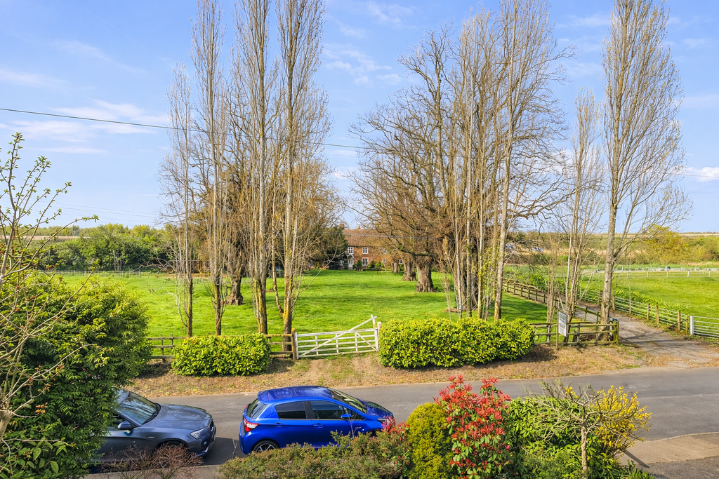 Property photo 2 of 49