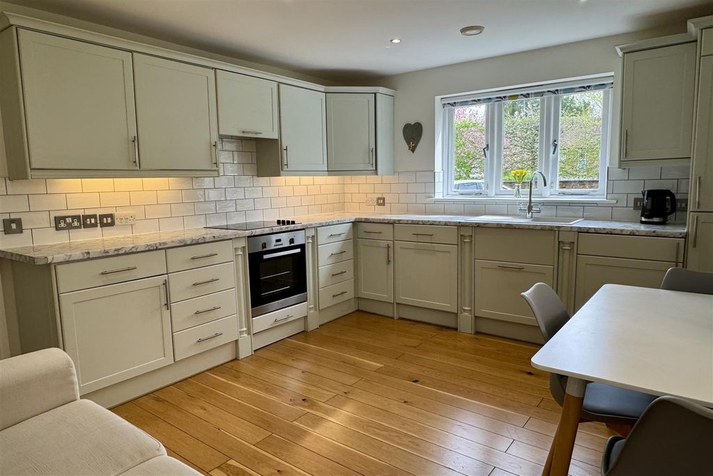 Property photo 2 of 19 Img_4425.Jpg