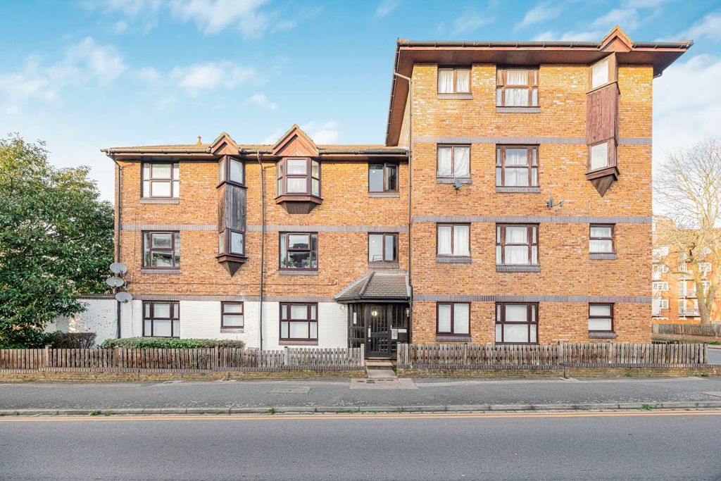 Property photo 1 of 10