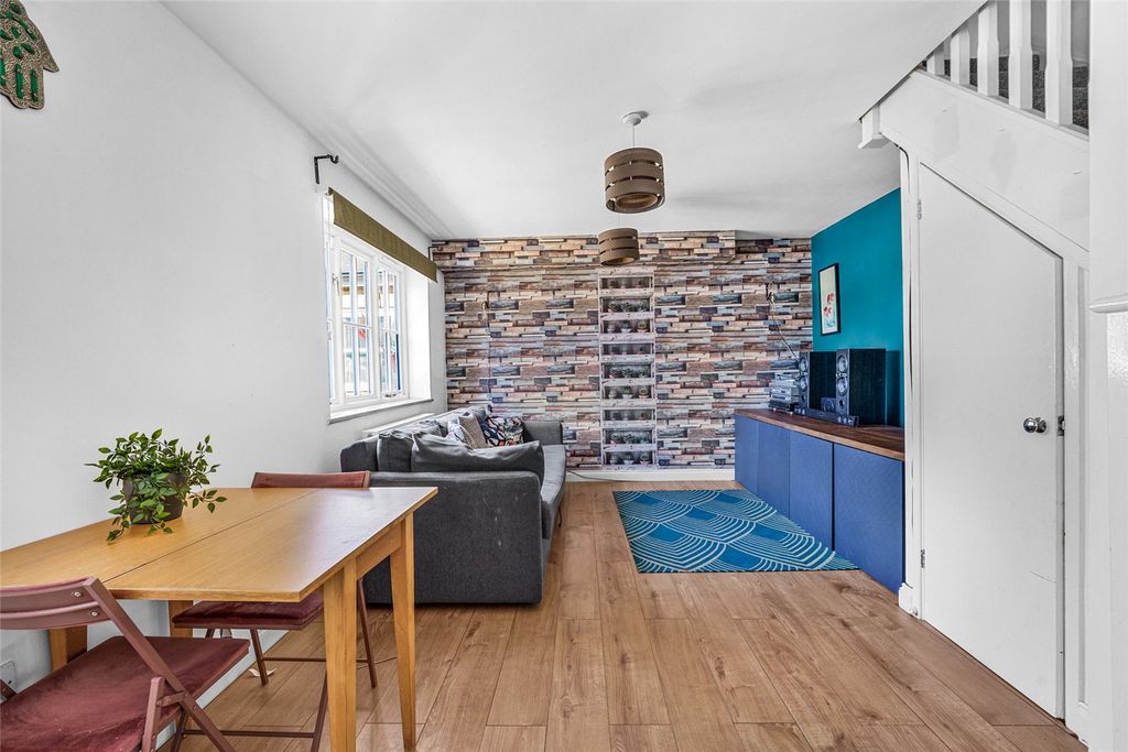 Property photo 2 of 13 Picture No. 12