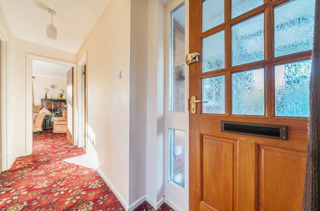 Property photo 3 of 16 1426188-2-69B44c0...