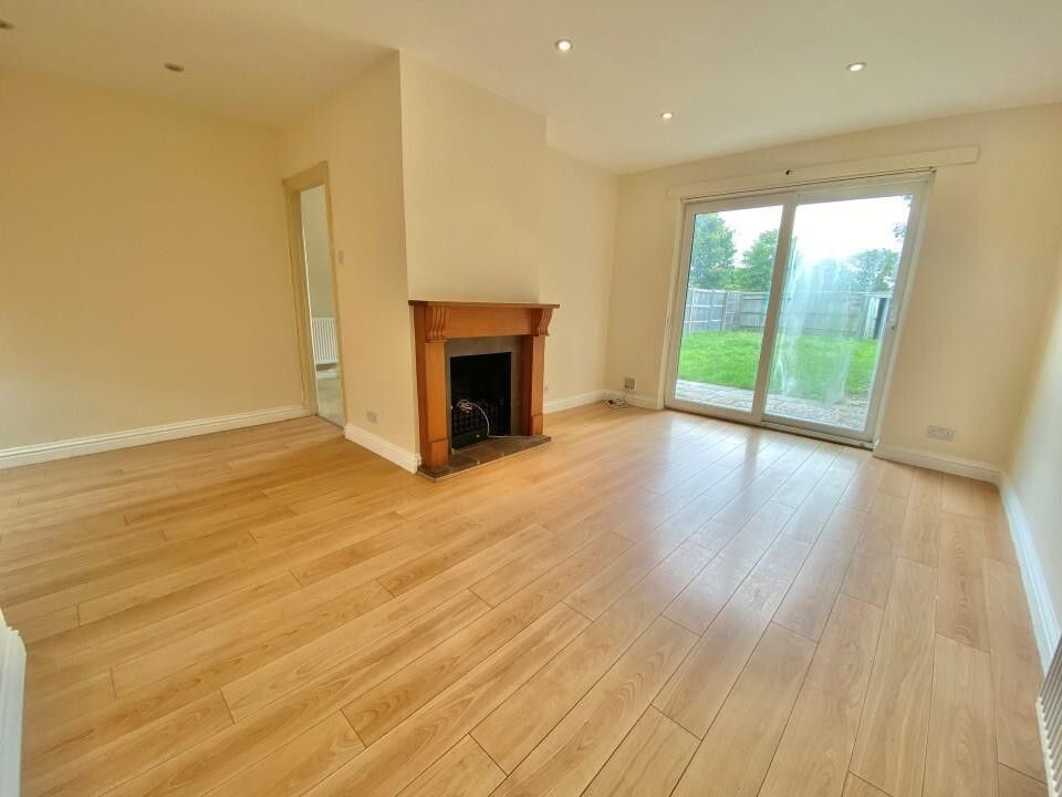 Property photo 2 of 13 Sitting Room