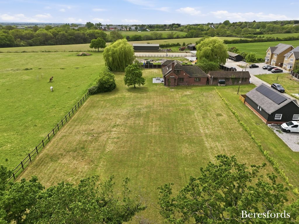 Property photo 3 of 45 Picture No. 08