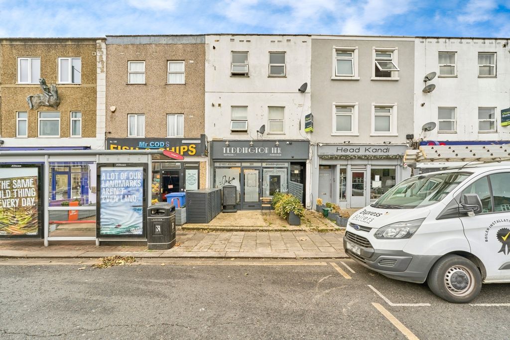 Property photo 2 of 17 Photo