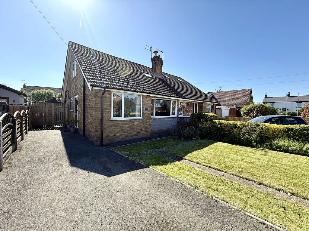 Property photo 1 of 33