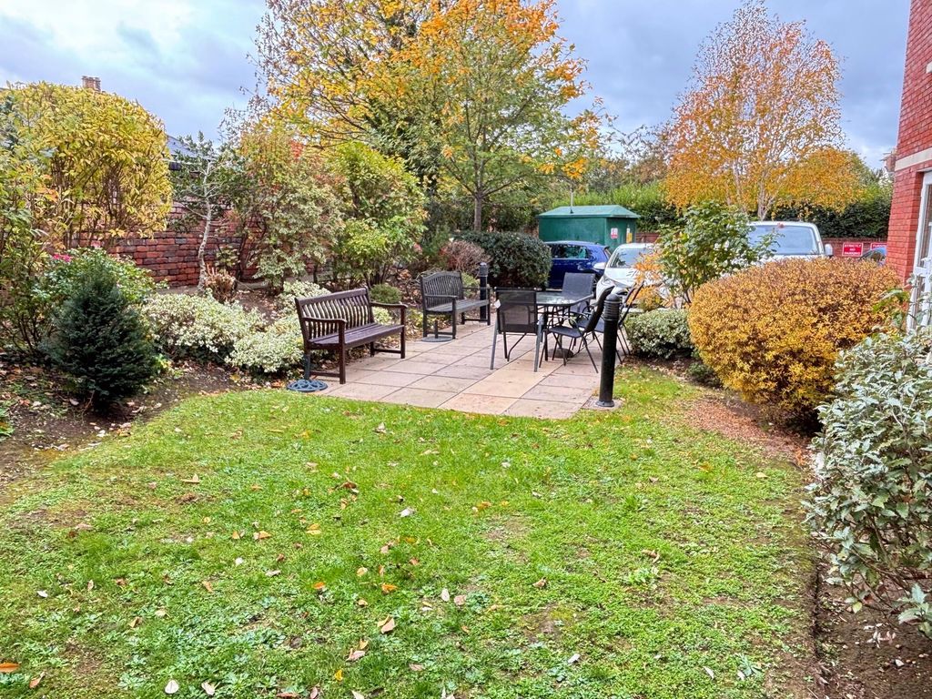 Property photo 3 of 11 Photo 10