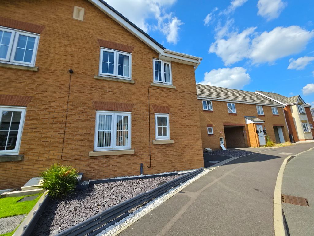 Property photo 1 of 30