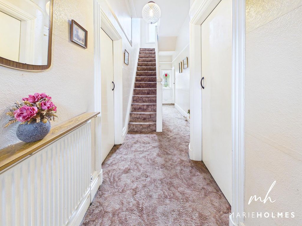 Property photo 3 of 24 Hallway