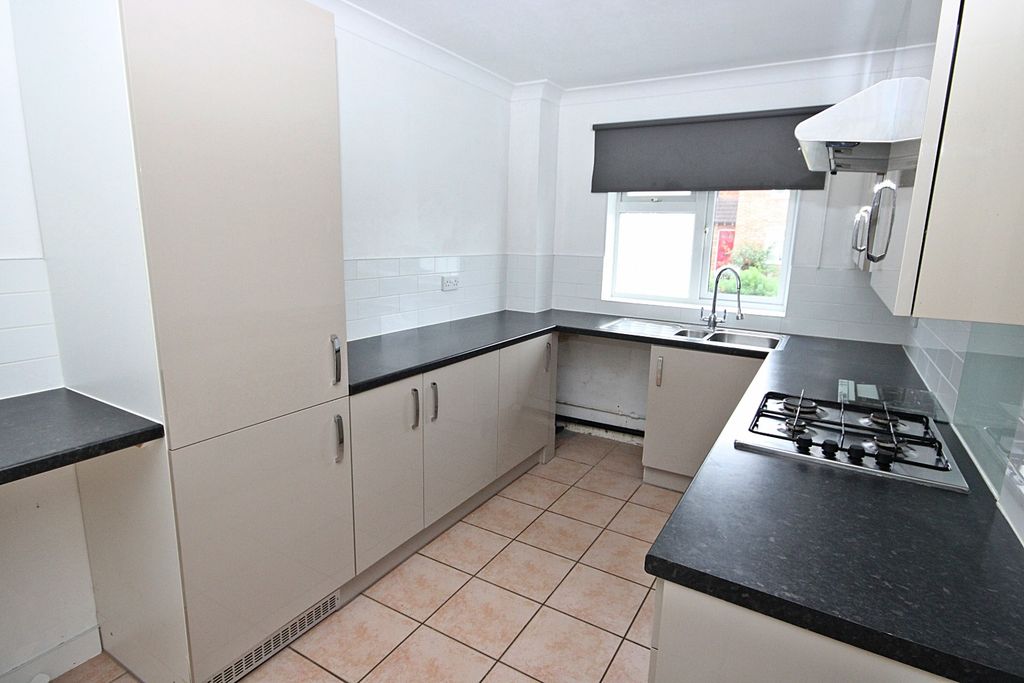 Property photo 3 of 6 4606593