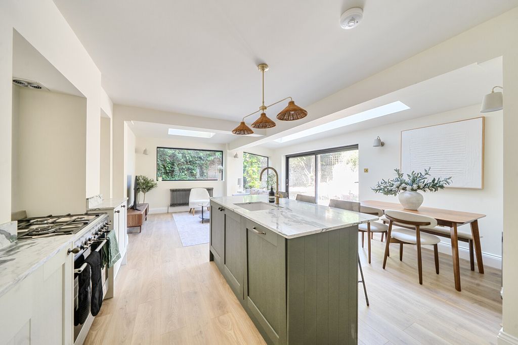 Property photo 1 of 22 1458543-4-6A04556...